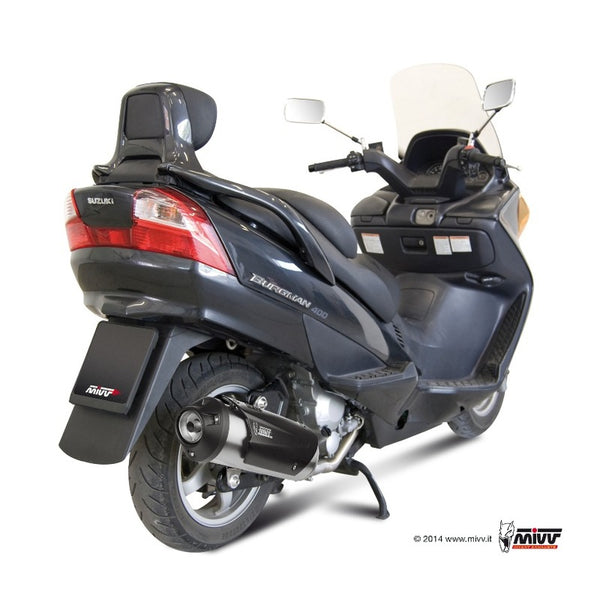 MIVV Urban Full Exhaust System monterat på Suzuki AN Burgman C.SU.0009.B, visar passform och design för scooter-tillbehör.
