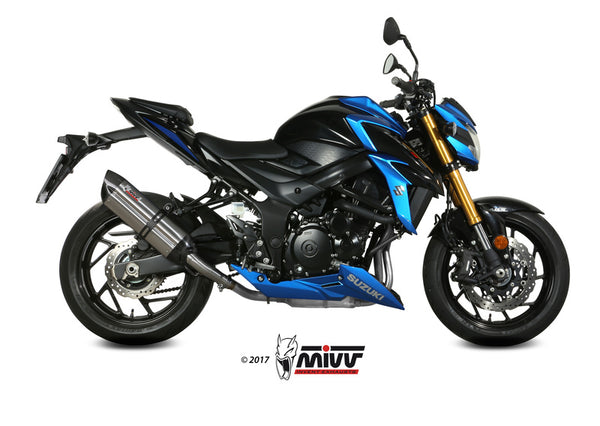 MIVV Suono rostfritt stål ljuddämpare med kolfiberändlock monterad på Suzuki GSX-S750 S.048.L7, visad från sidan.