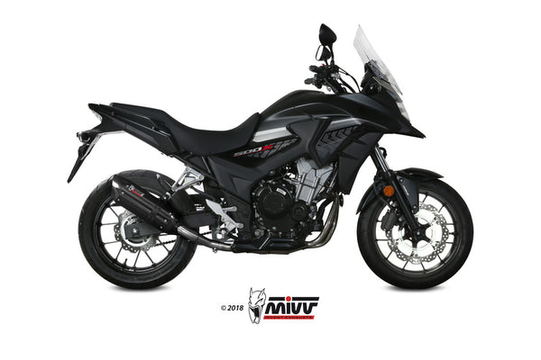 MIVV Suono Muffler Steel Black/Carbon End Cap monterad på Honda CB500X 00.73.H.067.L9, visad från sidan. Perfekt för motorcykeltillbehör.