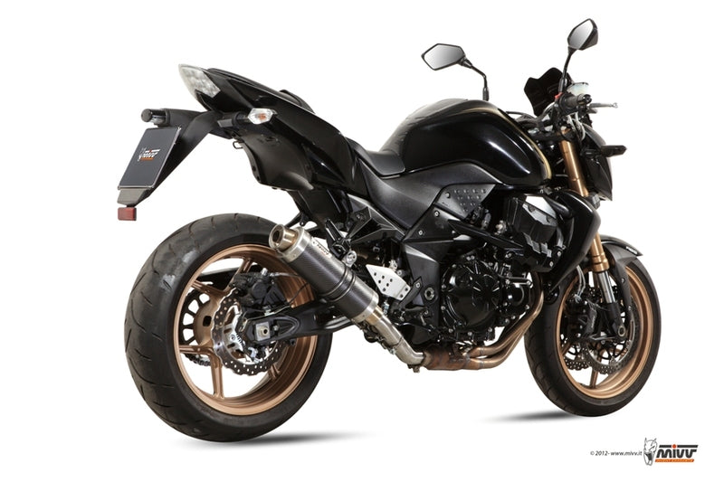 MIVV GP Carbon Slip-On Kawasaki Z750R 00.73.K.028.L2S monterad på svart motorcykel, bakifrån med bronsfärgade fälgar och sportigt avgassystem.