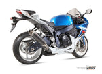 MIVV GP Carbon Slip-On Suzuki GSX-R600 00.73.S.036.L2S monterad på blå och vit sportmotorcykel, visad bakifrån i vinkel. Perfekt för reservdelar och tillbehör.