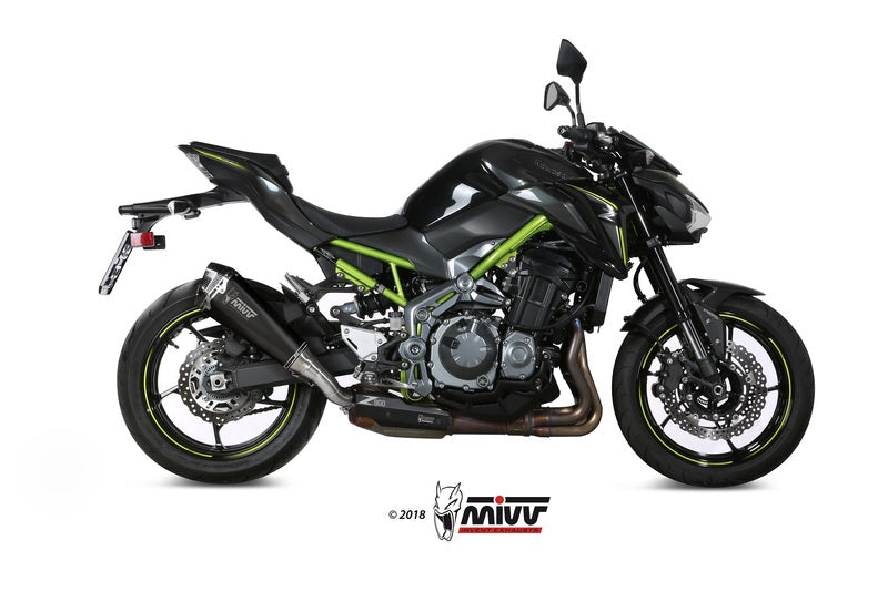 Sidovy av Kawasaki Z900 med MIVV Delta Race Muffler Steel Black/Carbon End Cap monterad, idealisk för tuning och reservdelar.