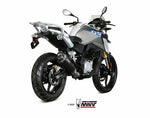 Bakre vy av BMW G310GS med MIVV Delta Race Silencer Steel Black/Carbon End Cap, perfekt för uppgradering av avgassystem.