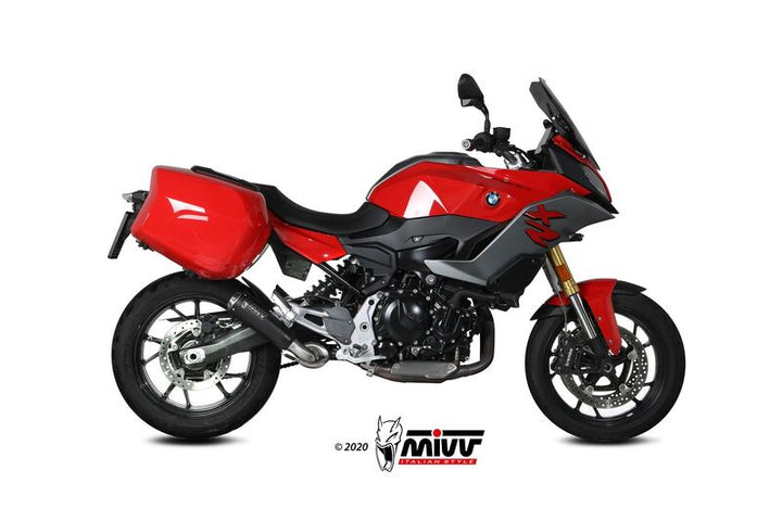 BMW F900XR B.037.LC4B med installerad MIVV X-M1 Slip-on Steel Black rostfritt avgassystem, visad från sidan. Idealisk för MC-tillbehör och reservdelar.