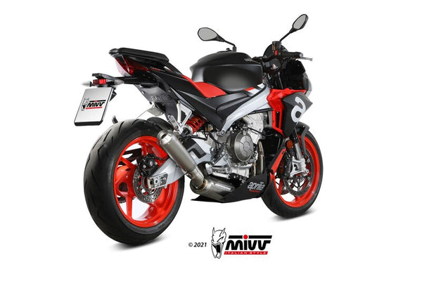 MIVV X-M1 Full Exhaust System monterat på Aprilia Tuono 660, visat bakifrån med titan- och rostfritt stålfinish för optimal prestanda.