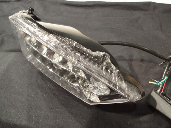 Prieiga prie kepyklos LED „Hornet“ 05-07 INB. Mirksi