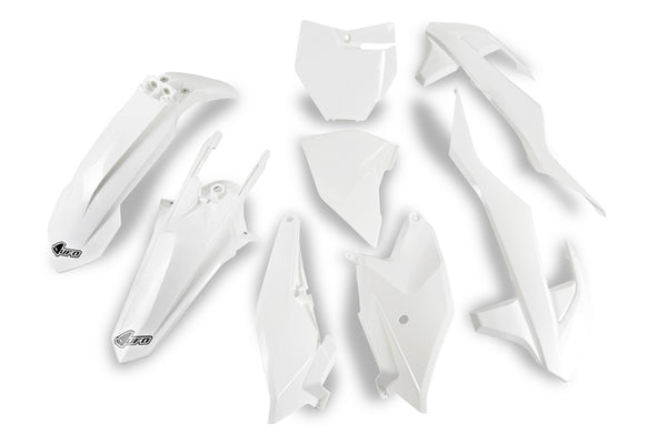 NLO plastični komplet bijeli plin plin mc85 ggkit701@041