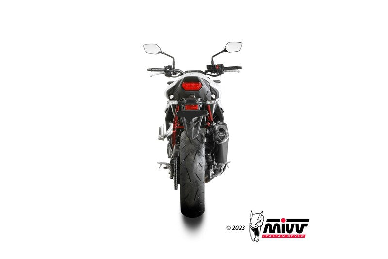 Bakre vy av motorcykel med MIVV Delta Race Slip-On H.085.LDRC, visar exakt passform och stilren design för fordonstillbehörskategorin.