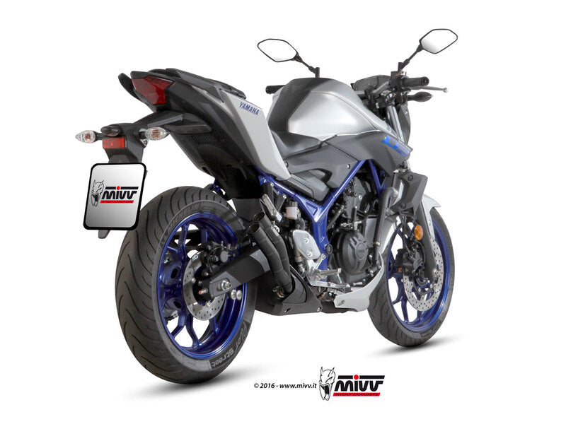 MIVV Double Gun Silencer Y.055.LDGB monterad på Yamaha MT-03, bakifrån med blå fälgar och sportig design. Perfekt för reservdelar och tillbehör.