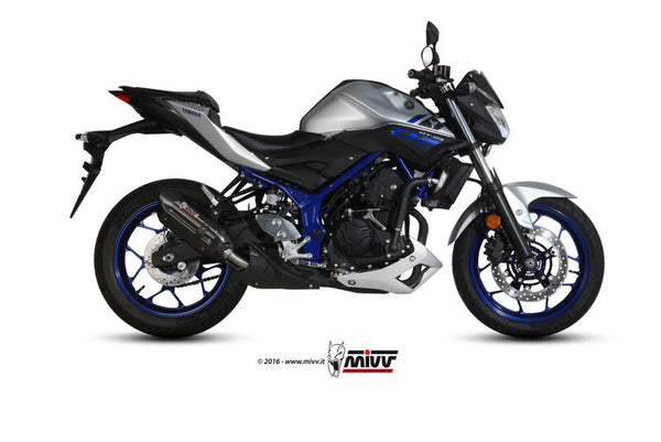 MIVV Suono Silencer Y.055.L9 monterad på Yamaha motorcykel, sportig design för förbättrad prestanda inom reservdelar och tillbehör.