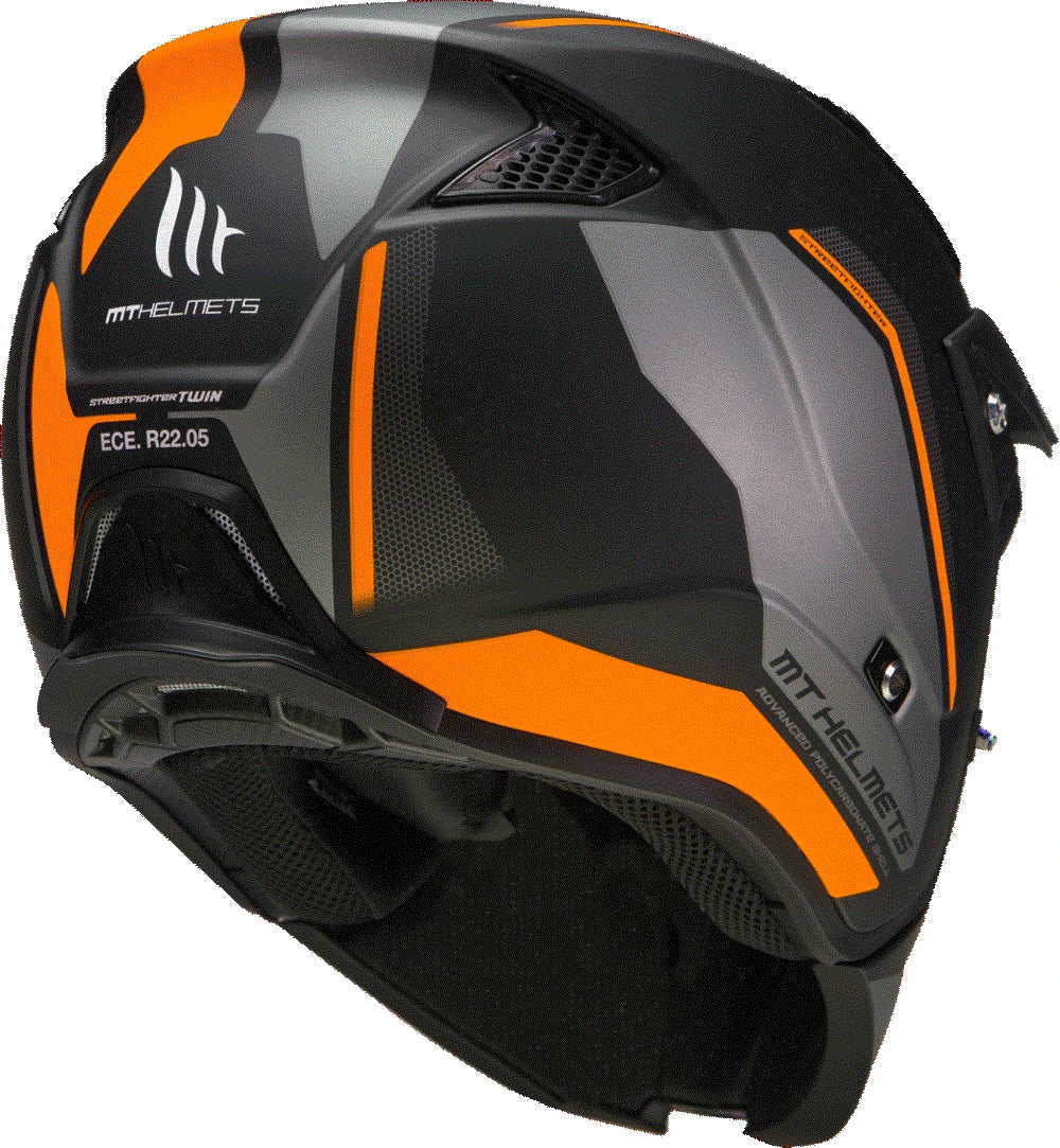 Baksida av MT Helmets öppen MC-hjälm Streetfighter Twin Orange med robust konstruktion och ECE R22.05-certifiering.